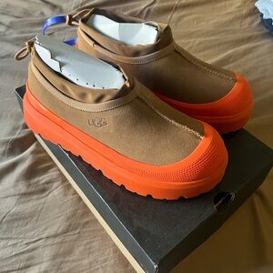 UGG Men's Tan and Orange Rain Boots